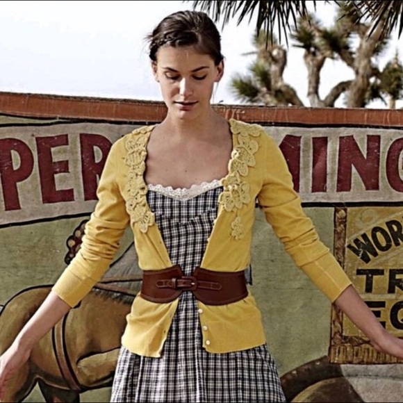 Honeybee Bumblebee Cardigan - Picture 3 of 13